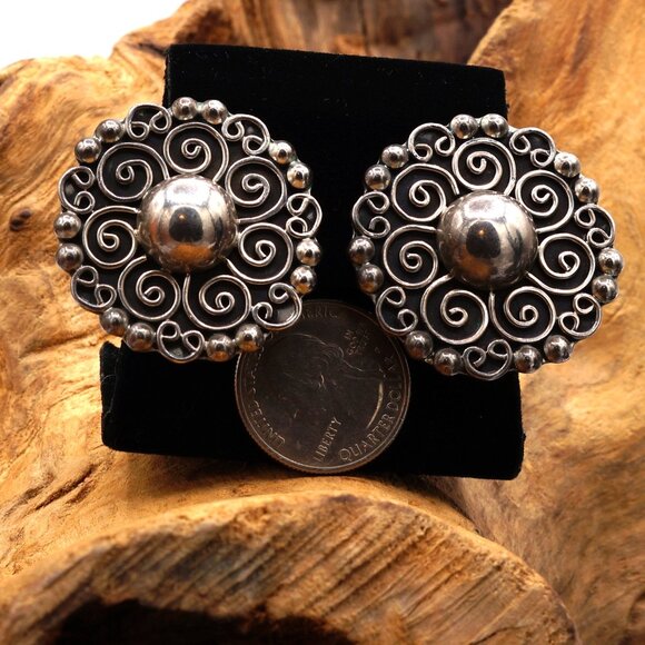 Vintage Concho Domed & Swirly Sterling Silver Stud Earrings Mexico Clip-on - Picture 8 of 9
